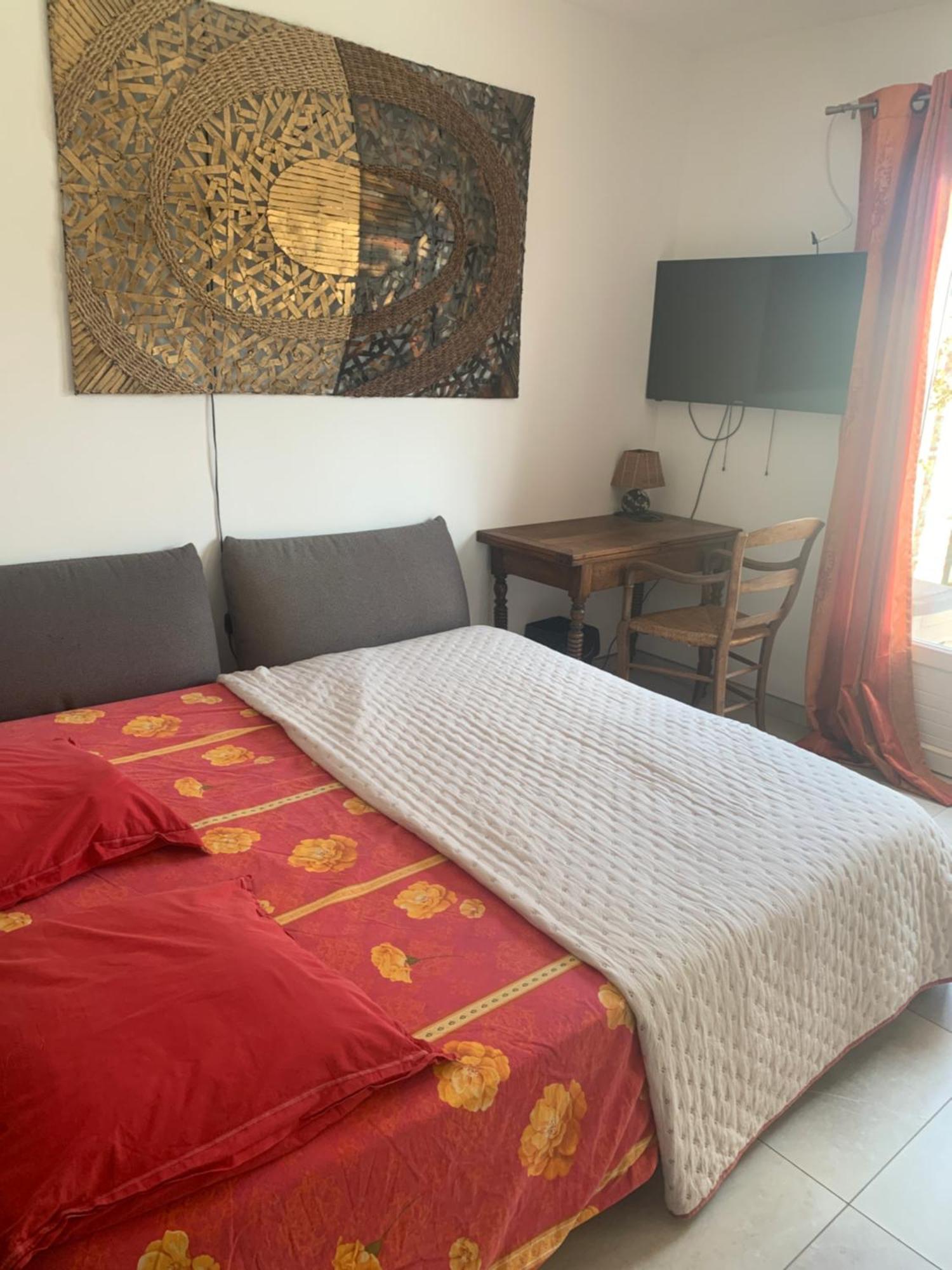 Chambres De La Terre Blanche Sanary-sur-Mer Buitenkant foto